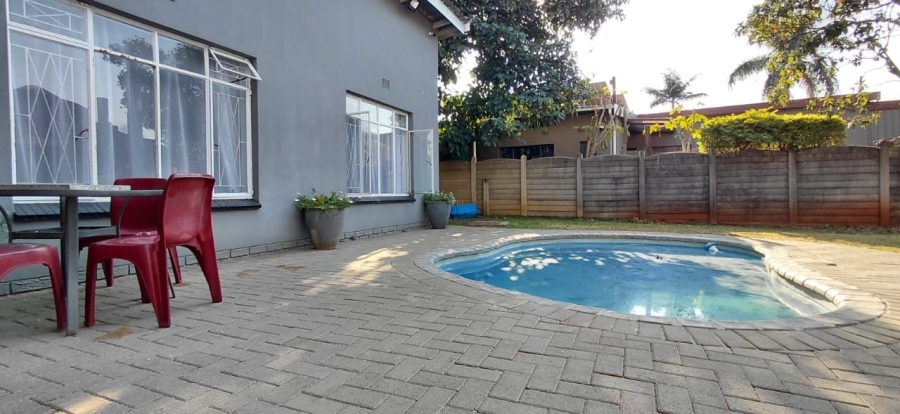 To Let 4 Bedroom Property for Rent in Protea Park North West